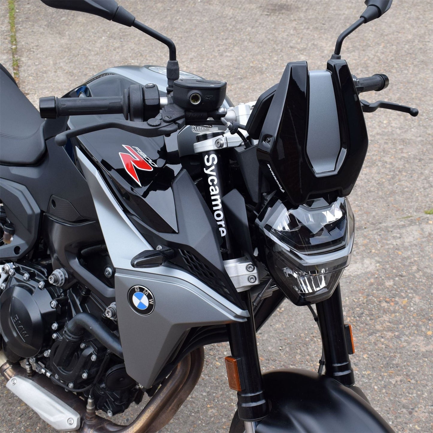 Pyramid Fly Screen Black Storm Metallic / Graphite Grey for BMW F900 R 2020-