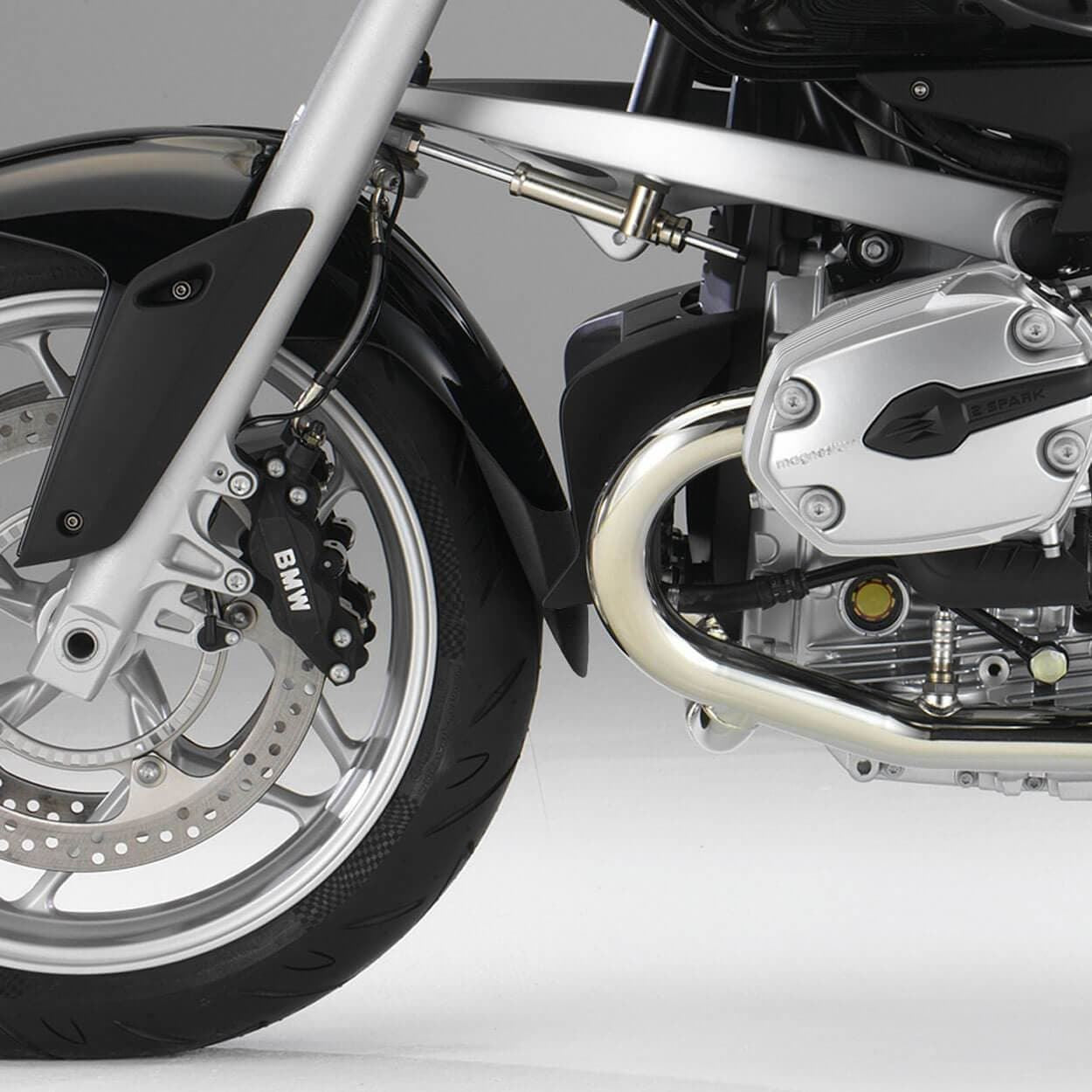 Pyramid Extenda Fenda Matte Black for BMW R1200 R 2005-2010