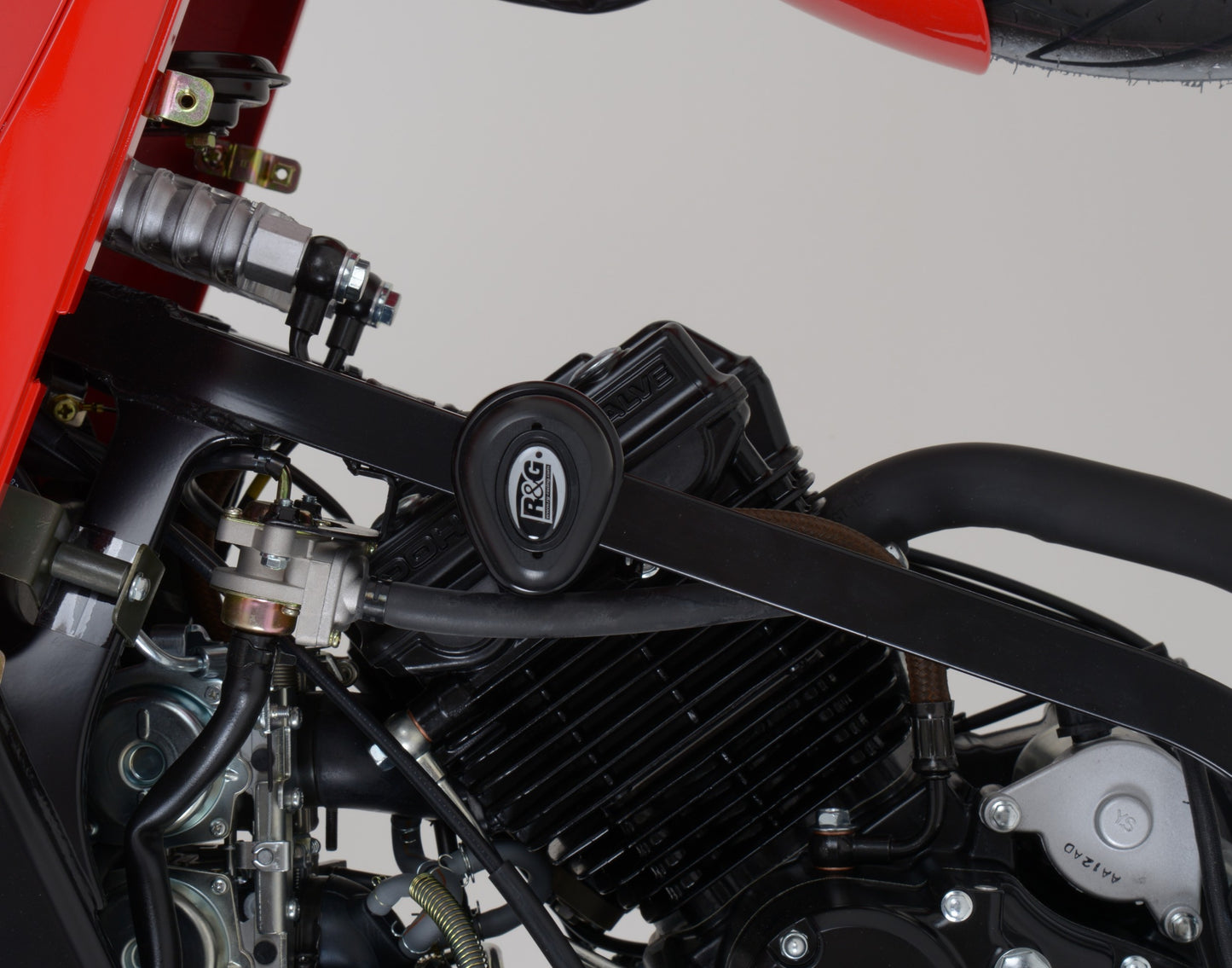 R&G Aero Crash Protectors Black Bobbins for Hyosung GT125 / GT250 Naked