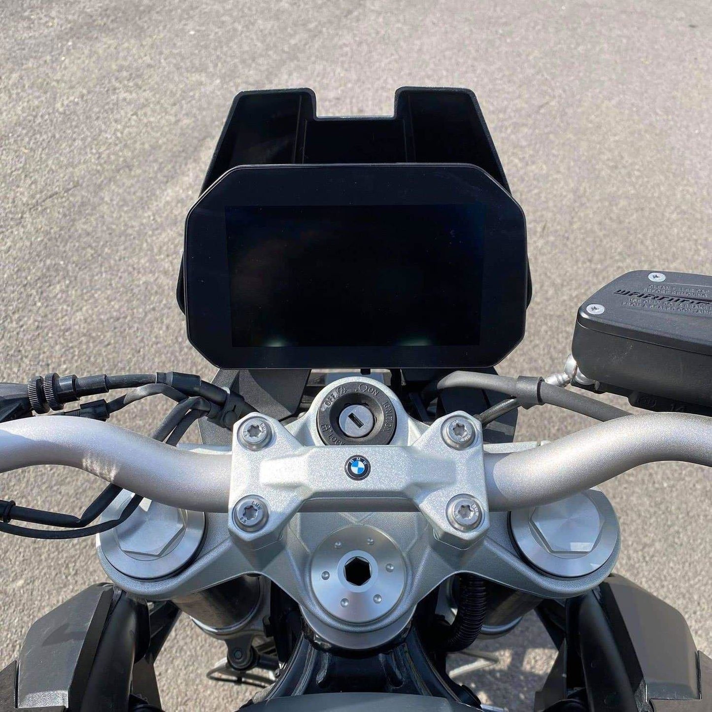 Pyramid Fly Screen Matte Black for BMW F900 R 2020-