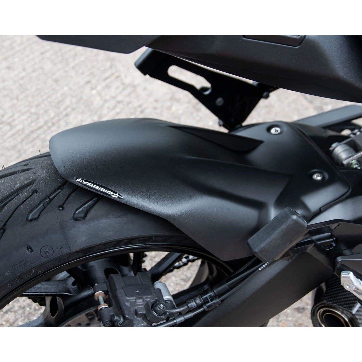 Pyramid Hugger Matte Black for Yamaha Tracer 900 / GT 2018 - 2020