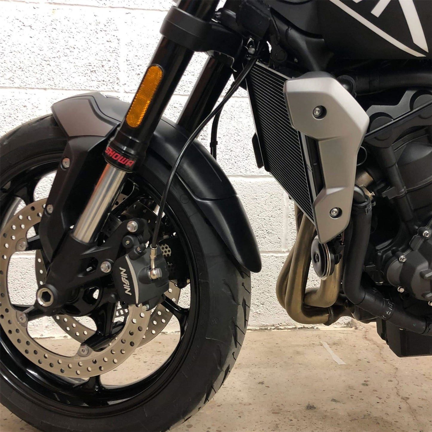 Pyramid Extenda Fenda Matte Black for Triumph Trident 660 2021 2022