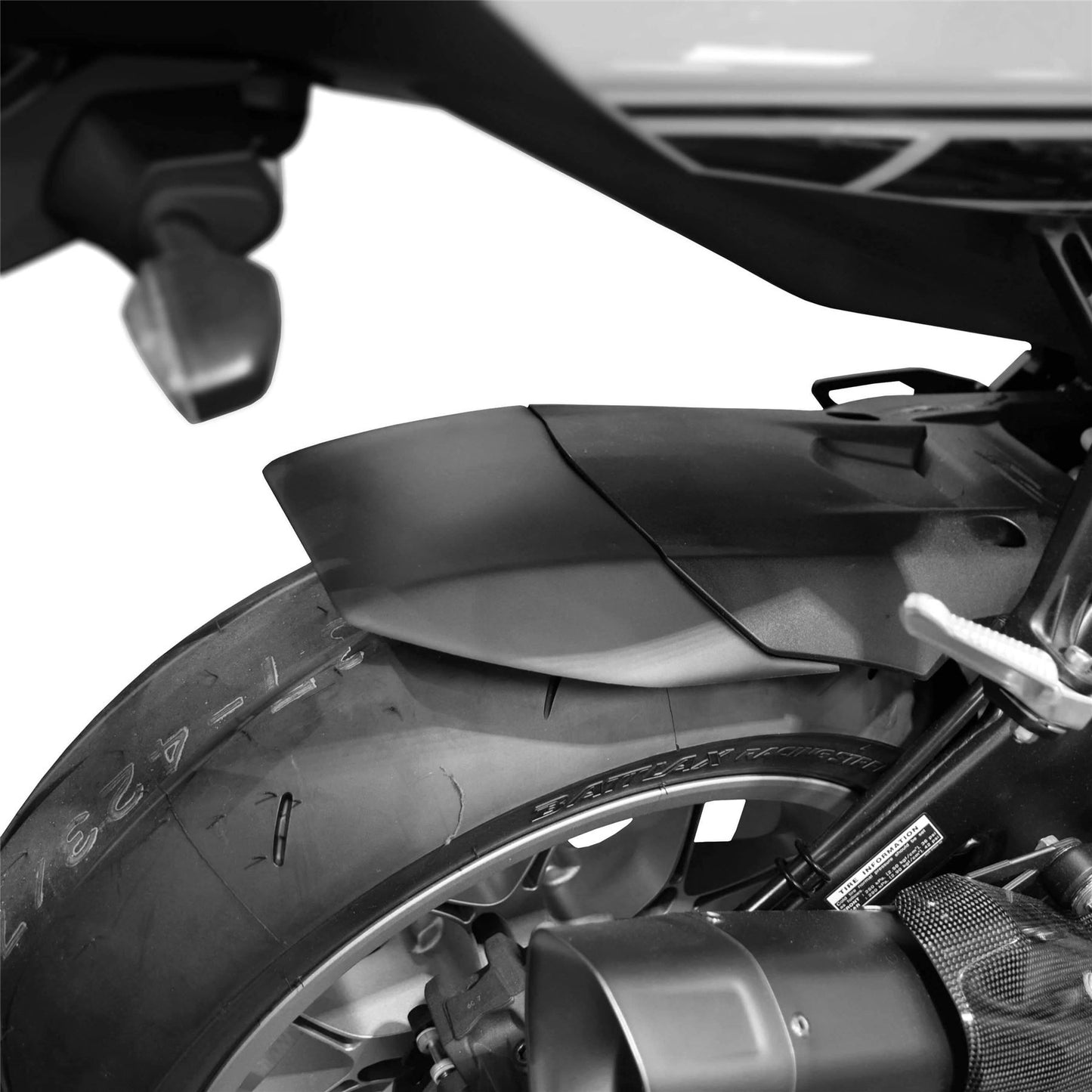 Pyramid Hugger Extension Matte Black for Yamaha YZF-R1 2015 onward