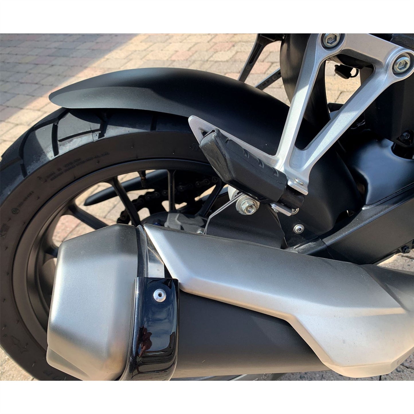 Pyramid Hugger Matte Black for Honda CB 500 X 2022