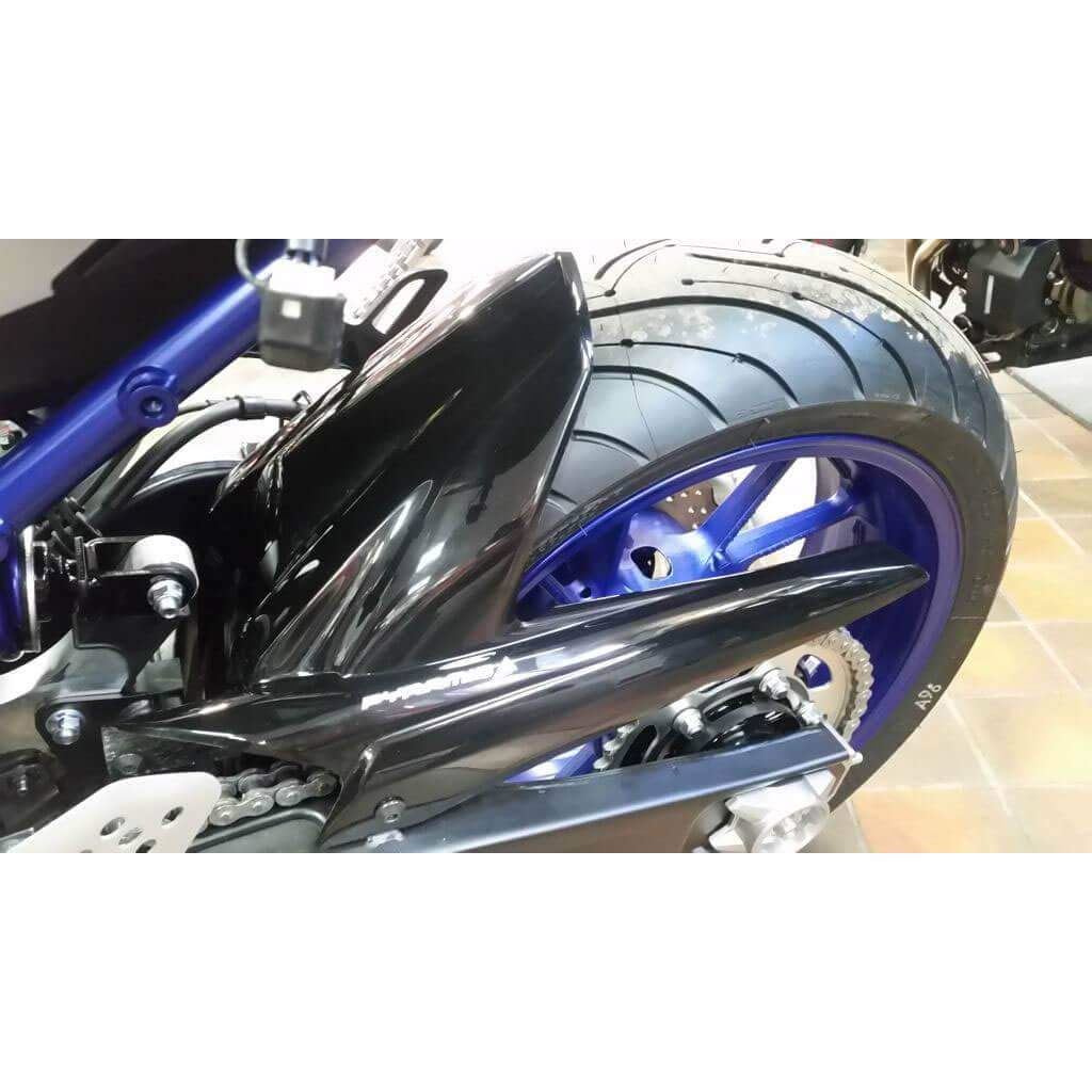 Pyramid Hugger Gloss Black for Yamaha Tracer 700 2015-  Tracer 7 / GT  2021-