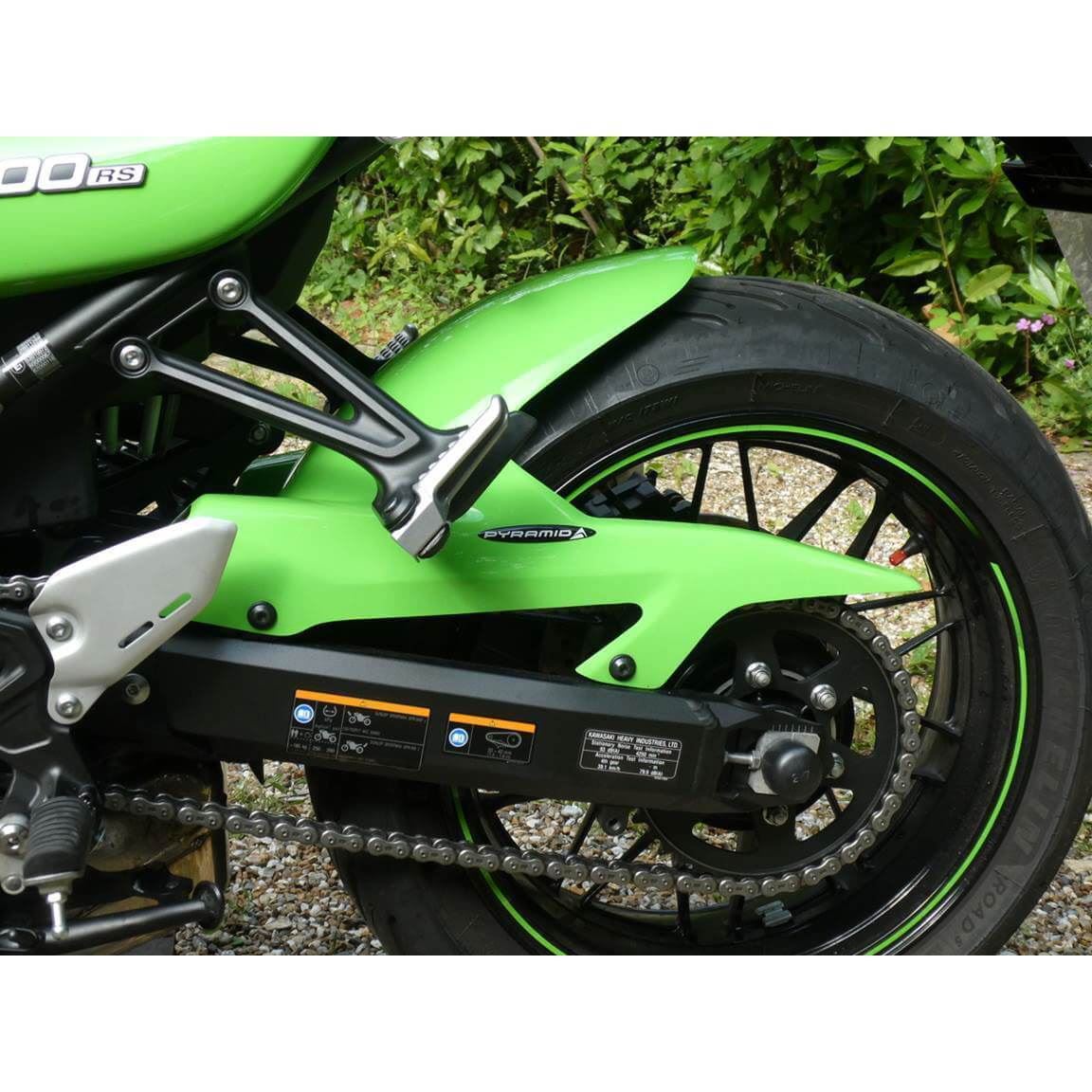 Pyramid Hugger Gloss Vintage Lime Green for Kawasaki Z 900 RS 2018 onward