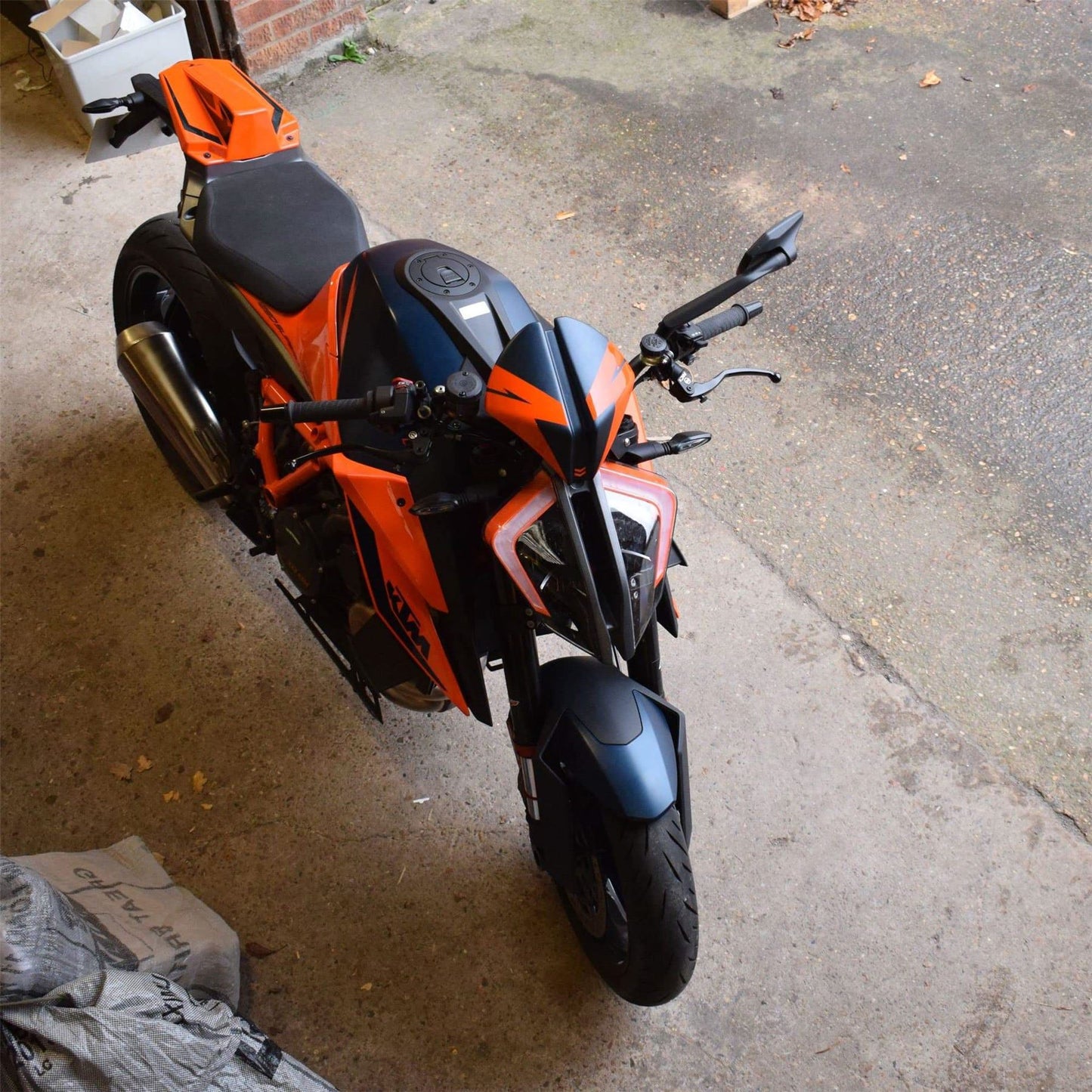 Pyramid Fly Screen Gloss Orange / Matte Blue for KTM 1290 Superduke R 20- / EVO